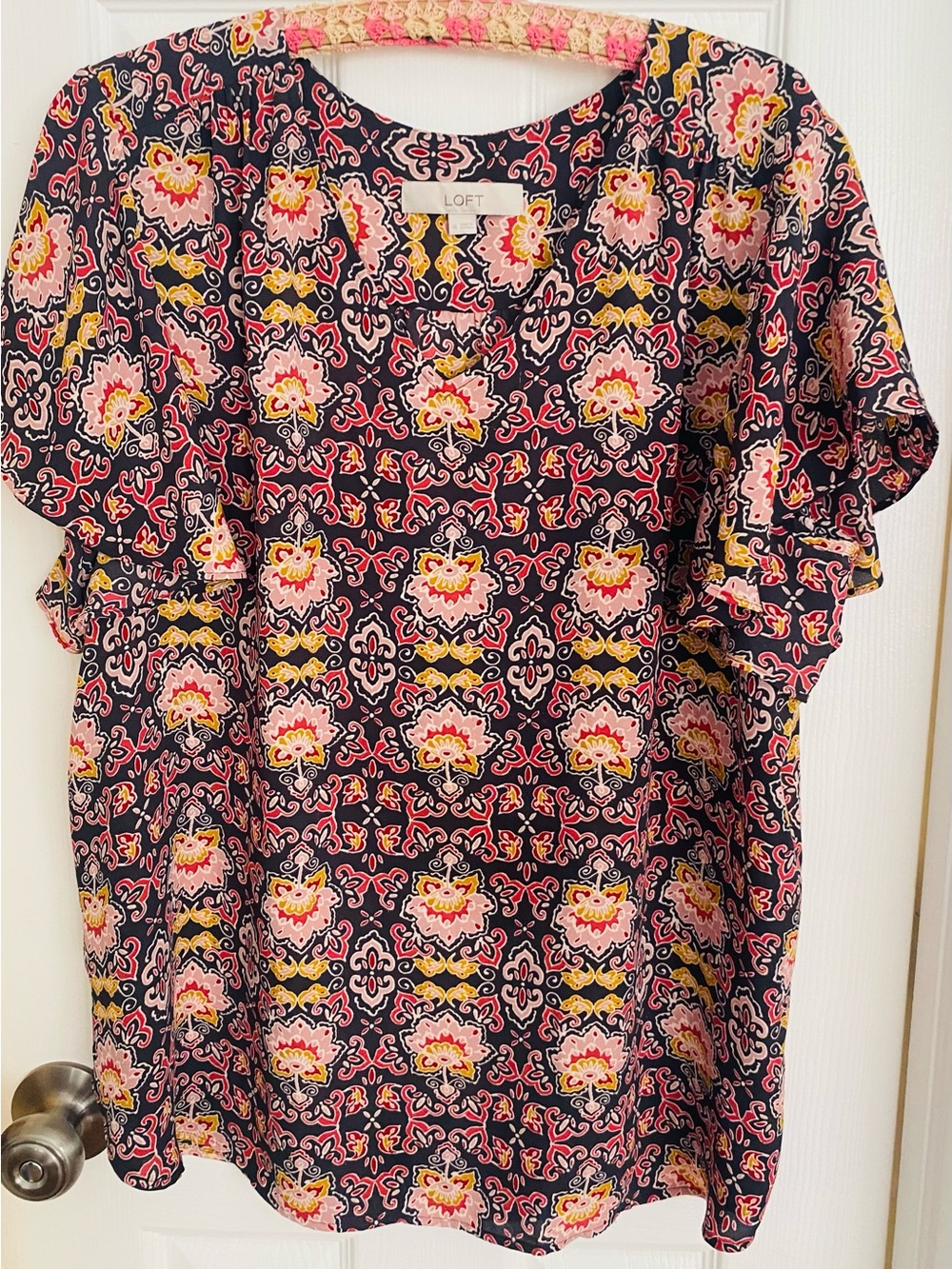 LOFT Pink & Gray Floral Short Sleeve Top Yellow Accents XL Make Offer.